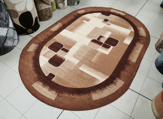 Мокетен килим 80 BROWN ЕЛИПСА